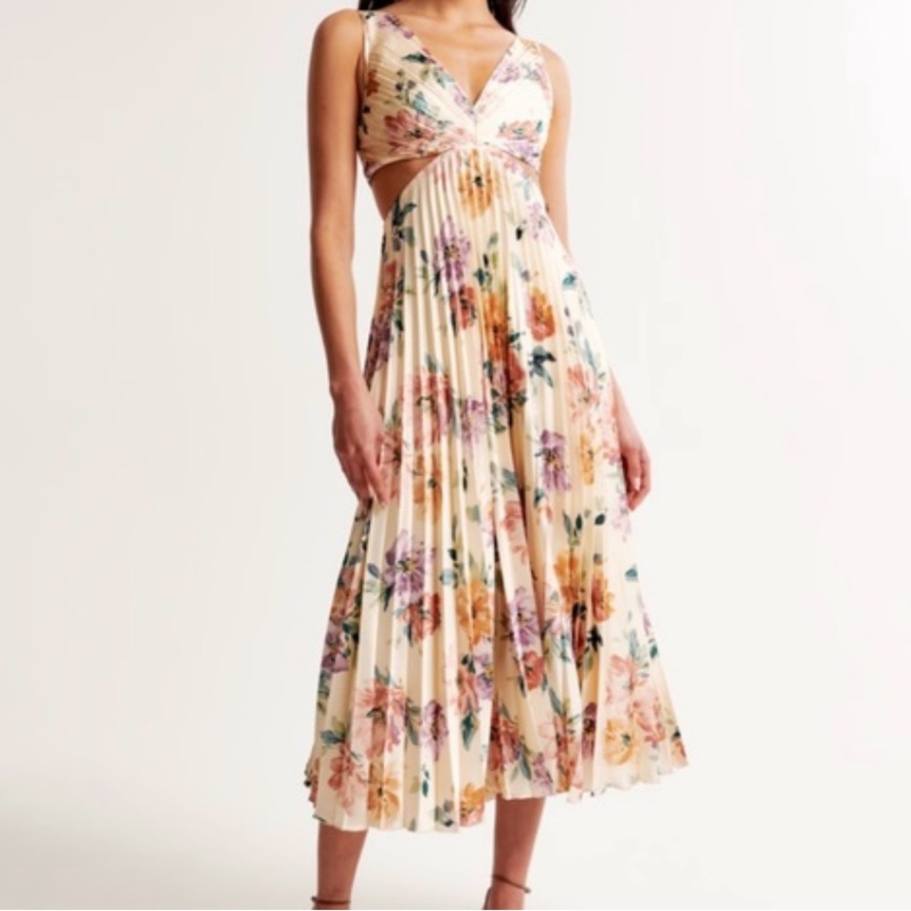 Abercrombie Giselle pleated cutout maxi dress size xs